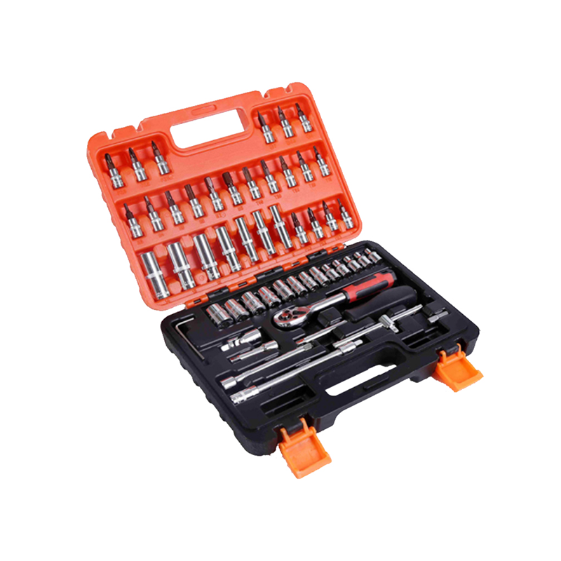 121 Piece car repair sleeve combination tool